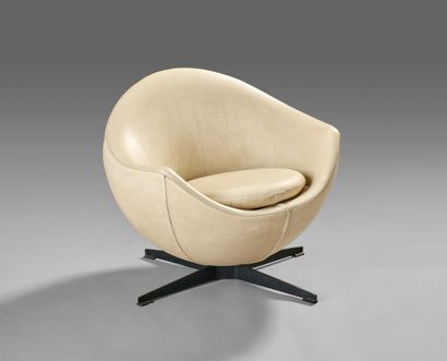 Pierre GUARICHE (1926-1995).
Swivel armchair,...