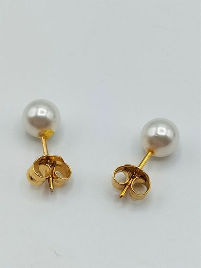 Set includes a necklace, a pair of studs...