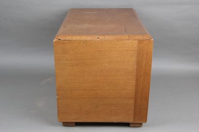 Meuble / argentier en bois naturel à cinq...