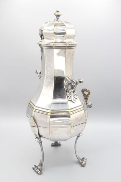 AUCOC
Important samovar en argent et métal...