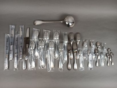 CHRISTOFLE.
Partie de ménagère en métal argenté,...