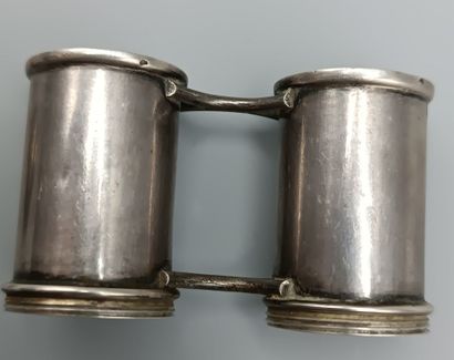 Paire d'ampoules à saintes huiles en argent...