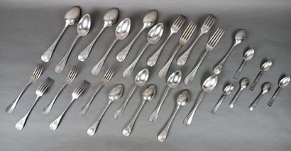 CHRISTOFLE.
Partie de ménagère, modèle uniplat.
Spatule...