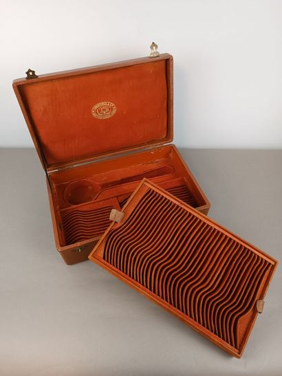 Coffret de ménagère de CHRISTOFLE d'époque...