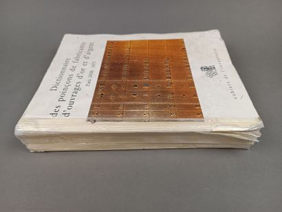 Dictionnaire des poinçons de fabricants d'ouvrages...