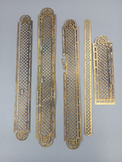 Lot de plaques de propreté en laiton.
Dim....