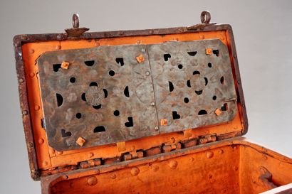 Privateer's chest in patinated metal. 
Inside...