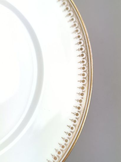 Serving set in white porcelain with gold...