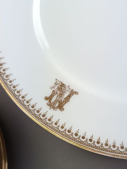 Serving set in white porcelain with gold...