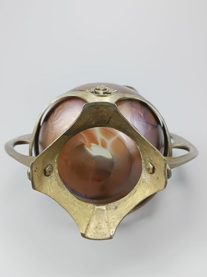 LOETZ. attributed to 
Iridescent glass globular...