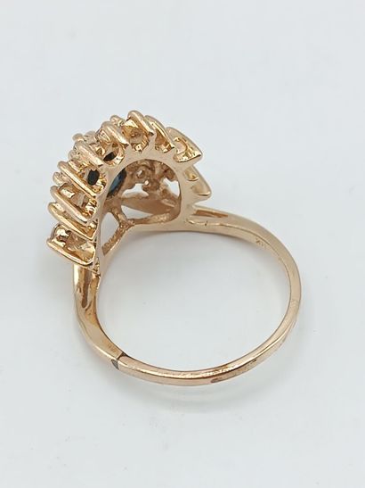 Bague en or jaune 585°°ornée d'un saphir...