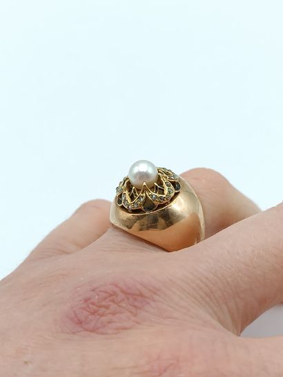 Bague jonc anglais en or jaune 750°°.
Le...