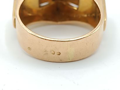 Bague tank en or jaune 750°° et platine 850°°
Le...