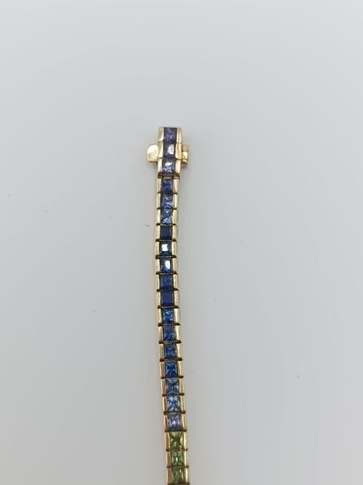 Curieux bracelet 