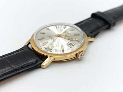 FAYT 25 automatique.
Montre bracelet d'homme...