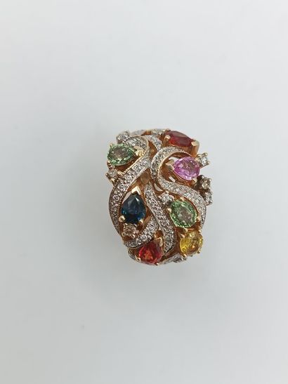 Bague en or jaune 585°°, chaton formant rubans...