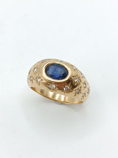 Bague jonc anglais en or jaune 750°° ornée...