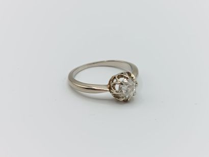 Bague solitaire en or blanc 750°° sertie...