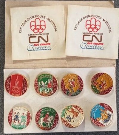 JEUX OLYMPIQUES
Série de 8 broches circulaires...