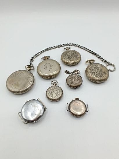 Lot de six montres en argent dont quatre...