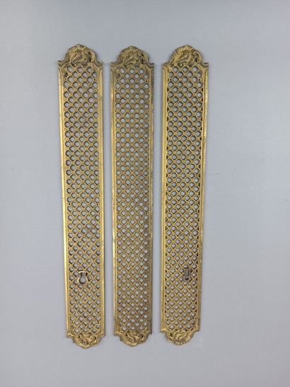 Lot de 28 plaques de propreté en bronze,...