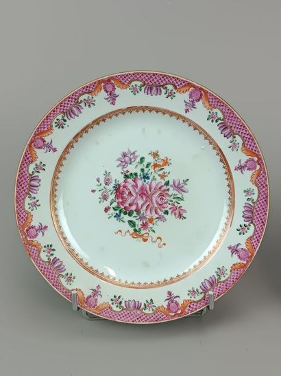 CHINE, Famille Rose
Deux assiettes en po...