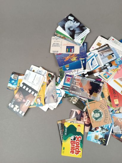 Lot de cartes à puces téléphoniques