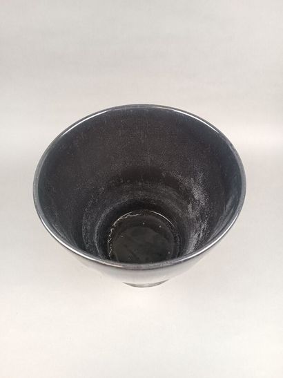 Cache pot année 60 vintage.
Diam : 28.8 cm
H....