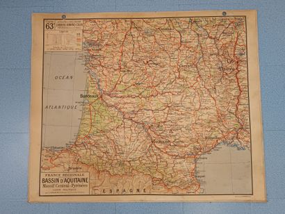 Lot de 7 cartes géographique murales VIDAL-LABLACHE....