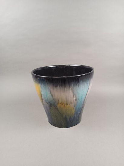 Cache pot année 60 vintage.
Diam : 28.8 cm
H....