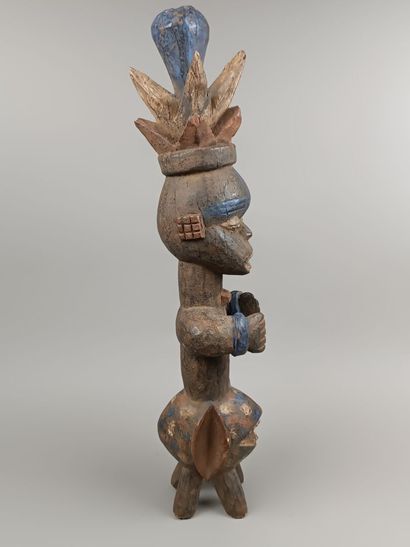 NIGERIA - Peuple URHOBO
Statue en bois sculpté...