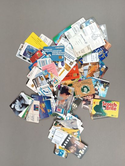 Lot de cartes à puces téléphoniques