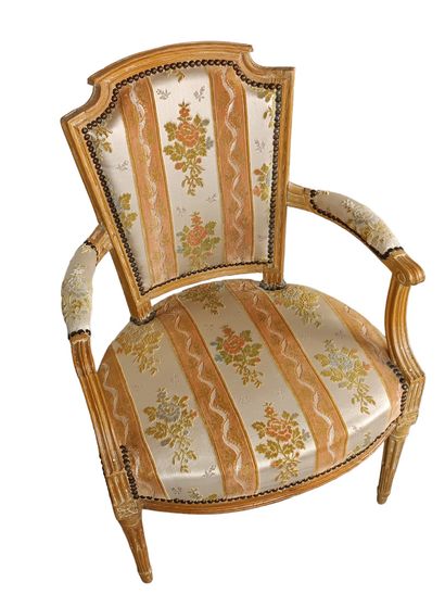 Fauteuil cabriolet à dossier dit 