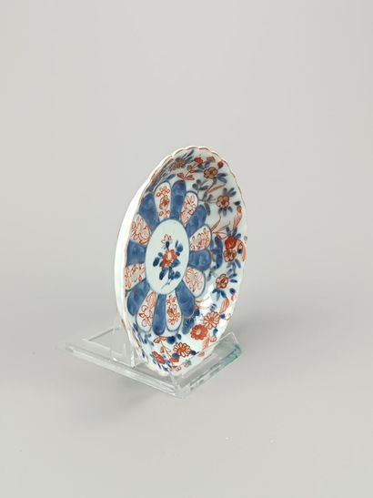 IMARI
Coupelle en porcelaine polychrome à...