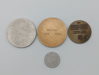 Lot de quatre médailles circulaire au sujet...