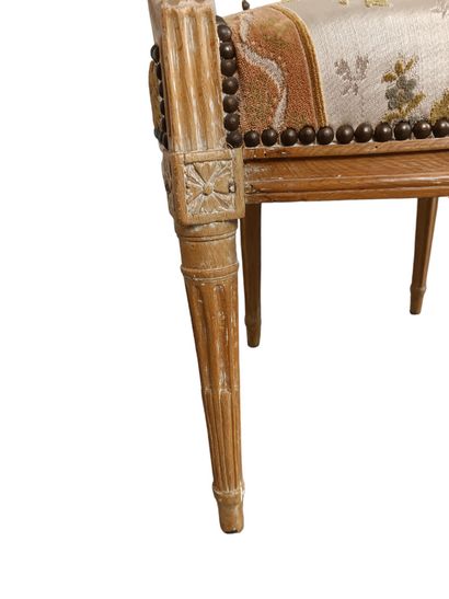 Fauteuil cabriolet à dossier dit 