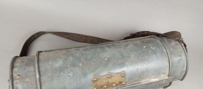 Caisse à outils en zinc ou métal et laiton...