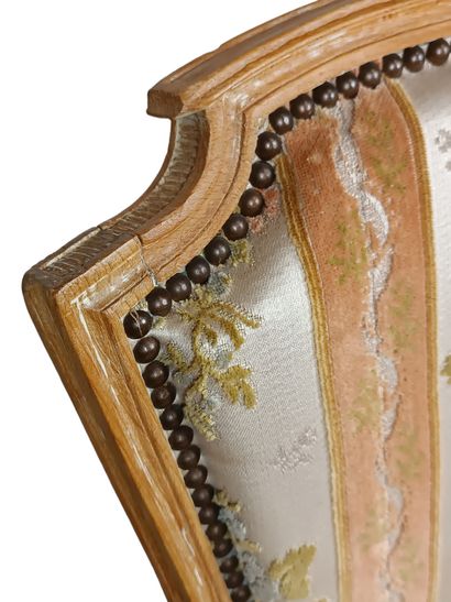 Fauteuil cabriolet à dossier dit 