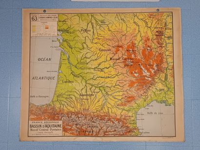 Lot de 7 cartes géographique murales VIDAL-LABLACHE....