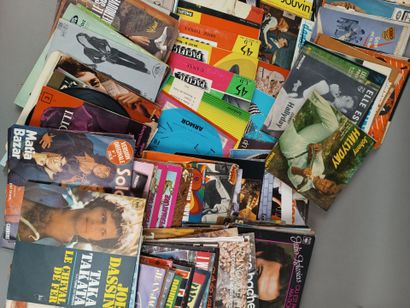 Lot de vinyles (45T), principalement variété...