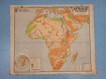 Lot de 7 cartes géographique murales VIDAL-LABLACHE....