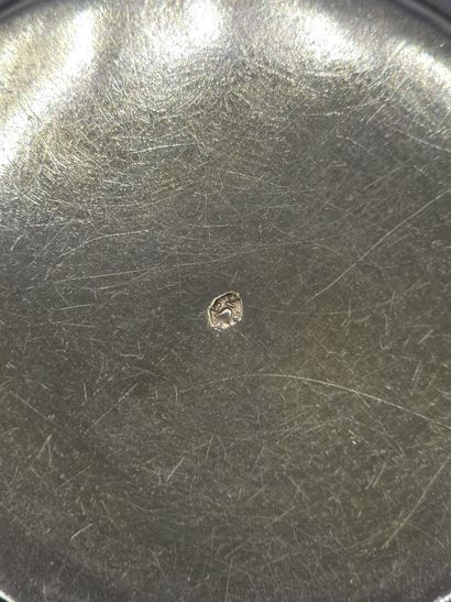 Timbale à fond plat en argent, intérieur...