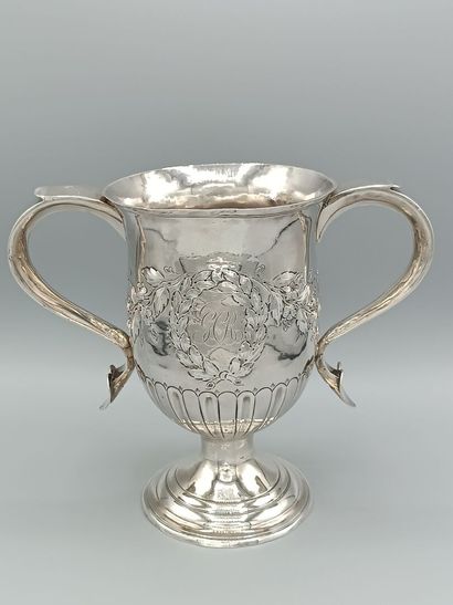LONDRES 1793
Coupe de mariage en argent dite...