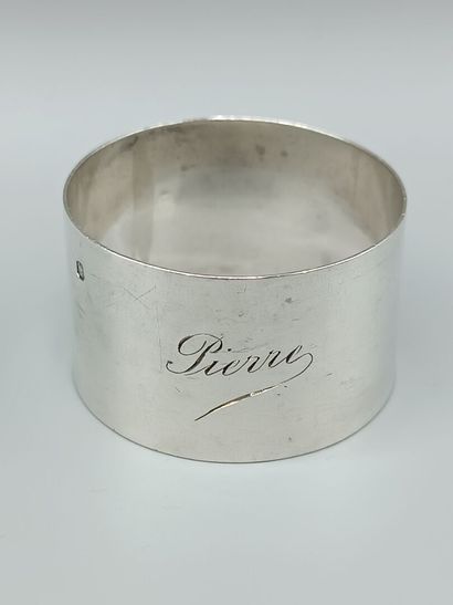Plain silver napkin ring engraved with 