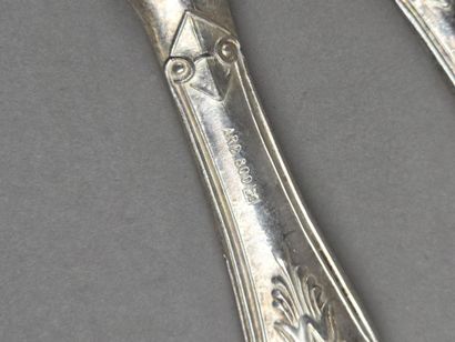 Set of 12 King Pattern table knives with...