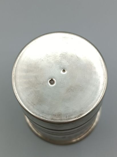 Tall and wide silver tumbler.
The body is...
