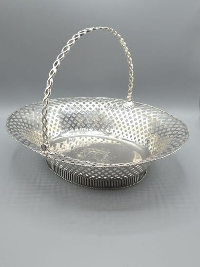 Corbeille ou panier en argent anglais. 
Corps...