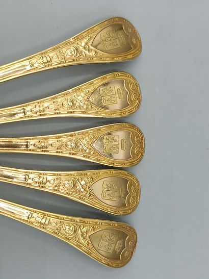 Partie de ménagère en vermeil.
Elle comprend...