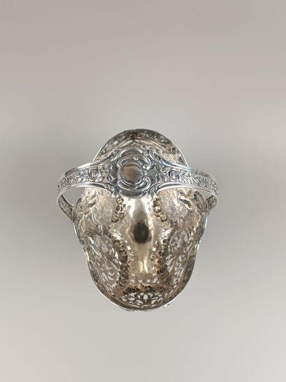 Grande corbeille ovale en argent en forme...