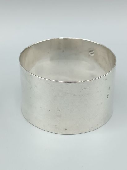 Plain silver napkin ring engraved with 